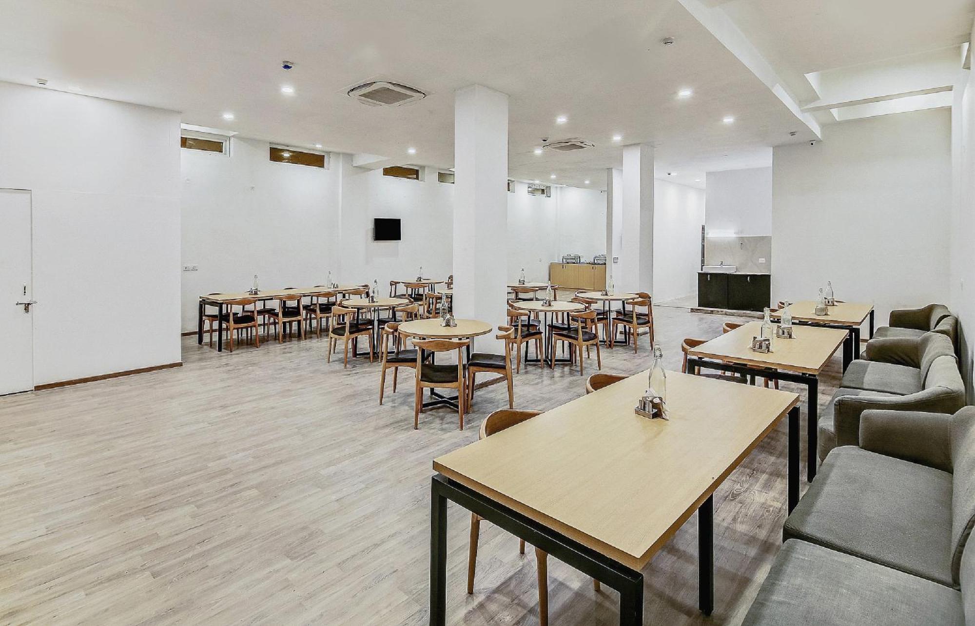 Townhouse Knowledge Park ||| Near Sharda University Greater Noida Exterior photo