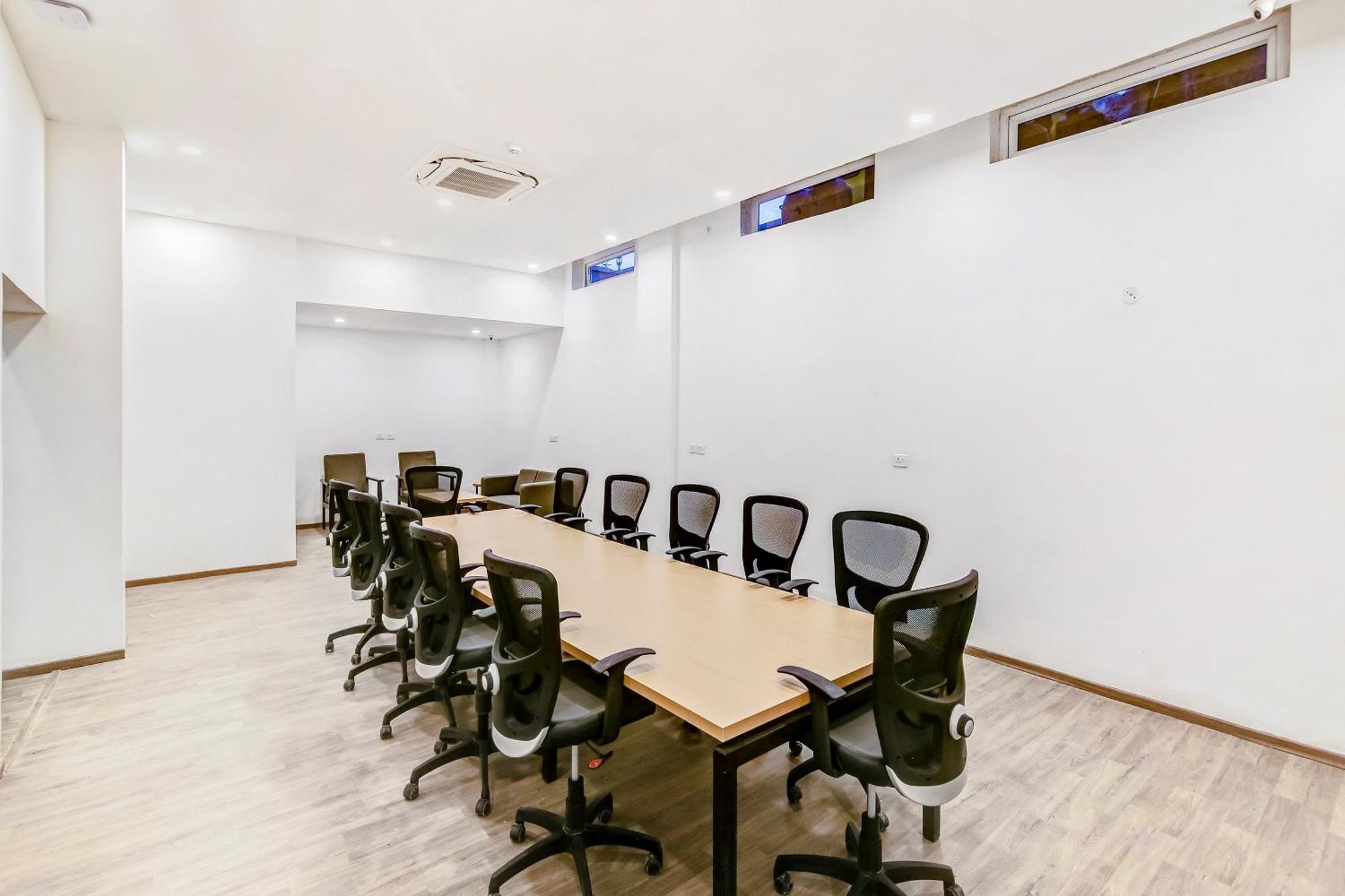 Townhouse Knowledge Park ||| Near Sharda University Greater Noida Exterior photo