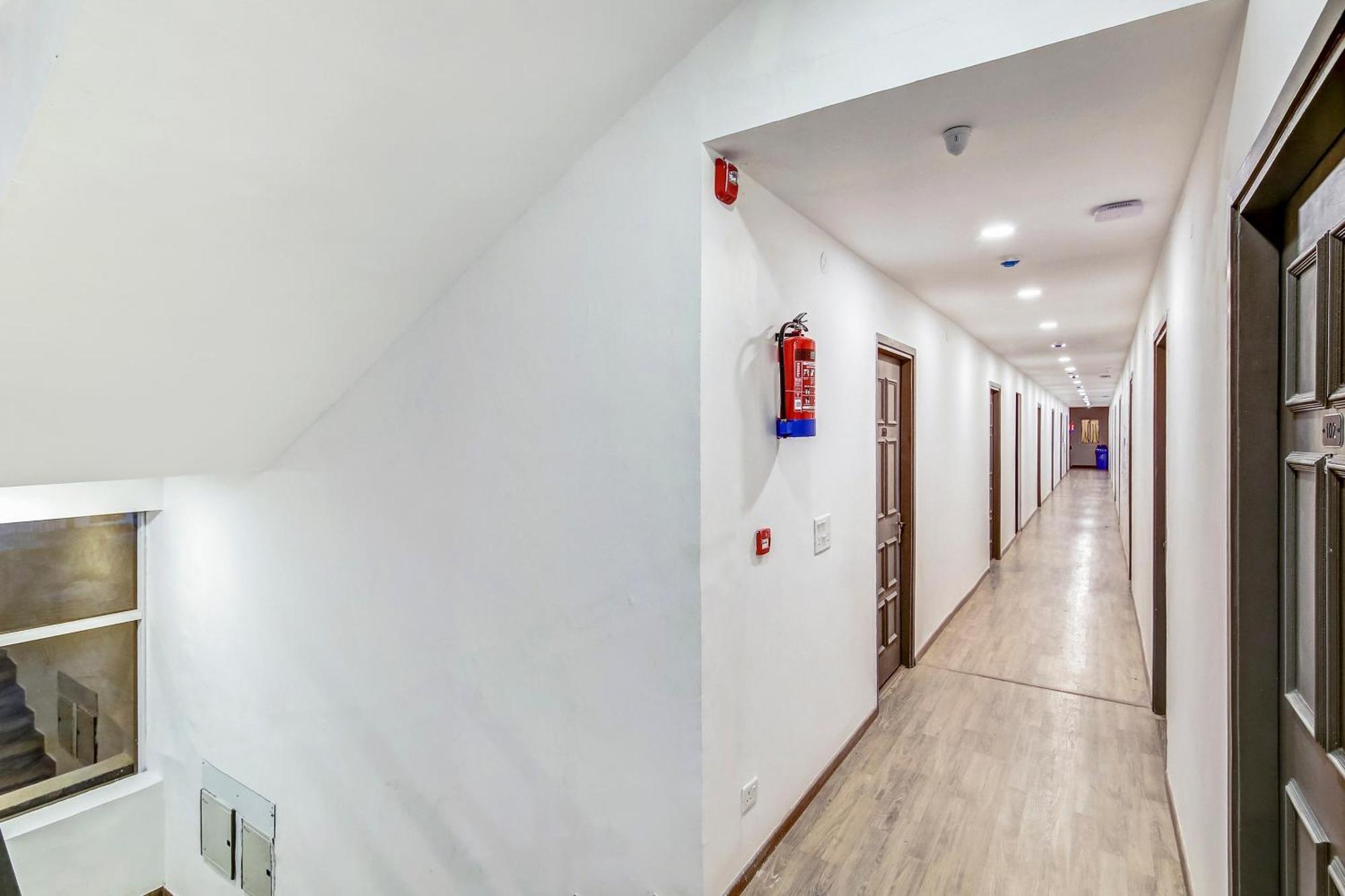 Townhouse Knowledge Park ||| Near Sharda University Greater Noida Exterior photo