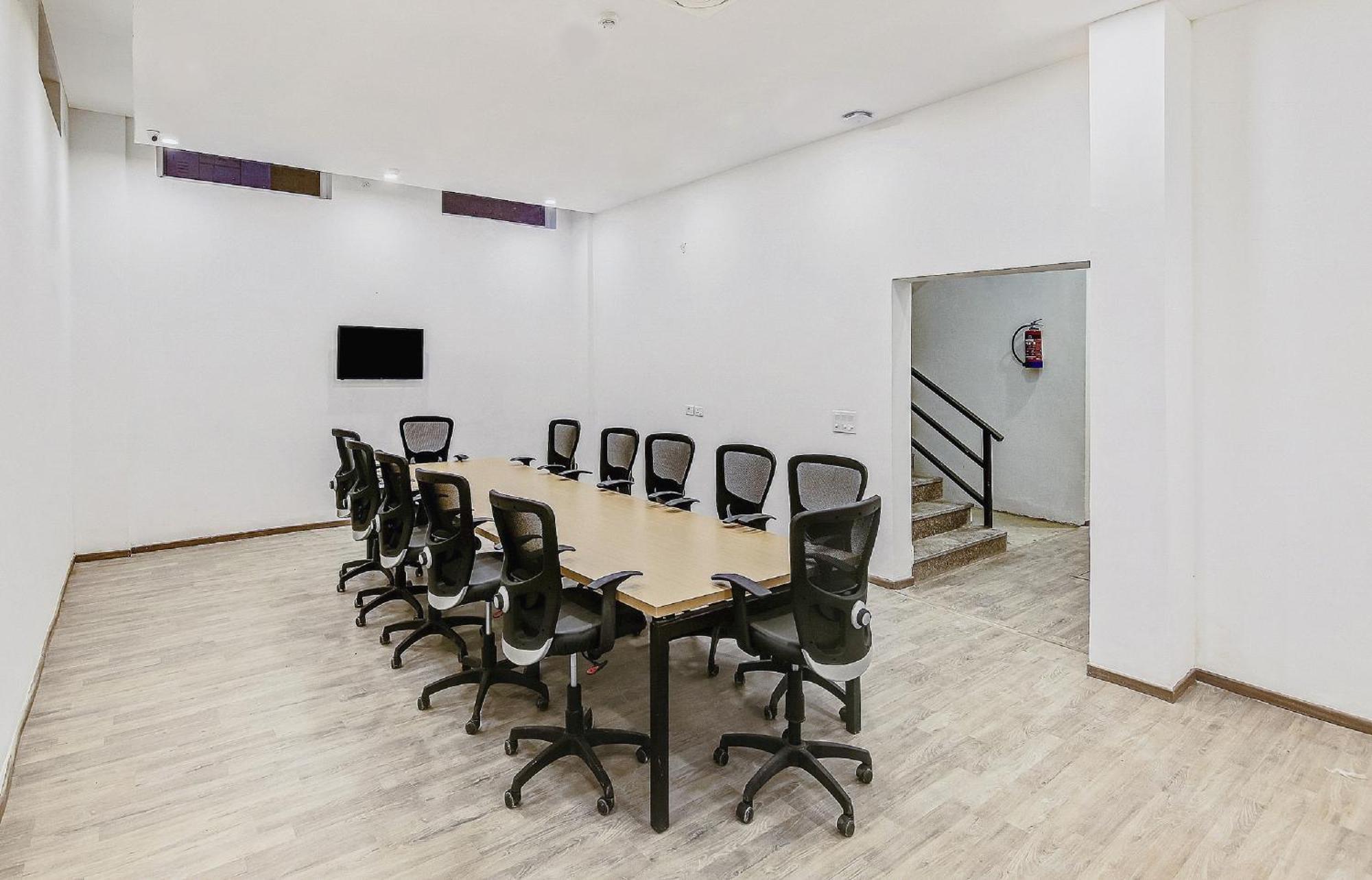 Townhouse Knowledge Park ||| Near Sharda University Greater Noida Exterior photo