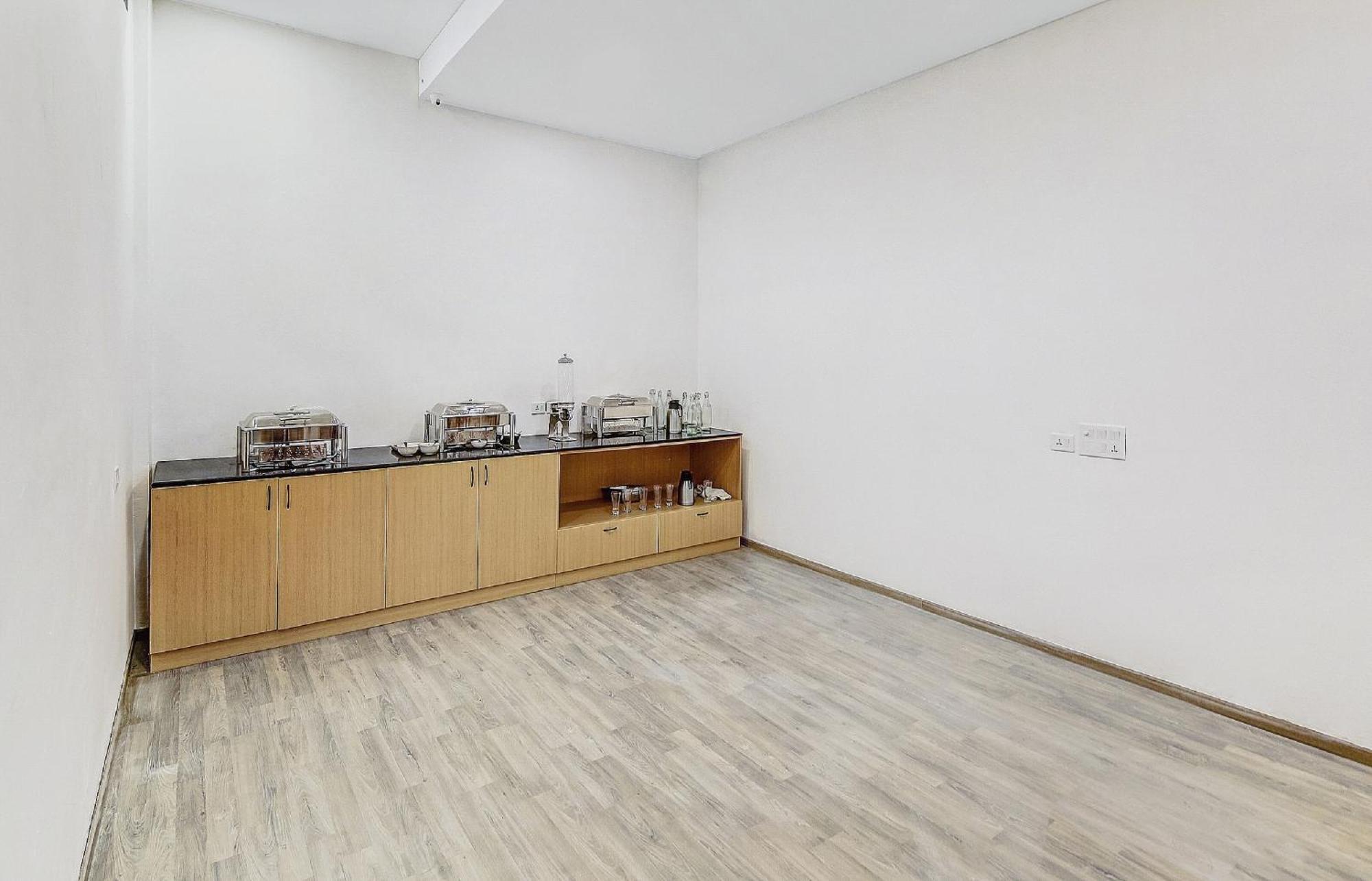 Townhouse Knowledge Park ||| Near Sharda University Greater Noida Exterior photo