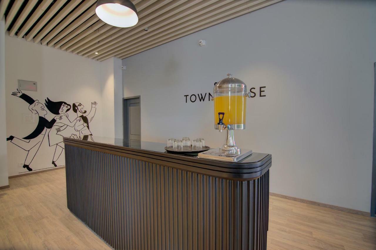 Townhouse Knowledge Park ||| Near Sharda University Greater Noida Exterior photo